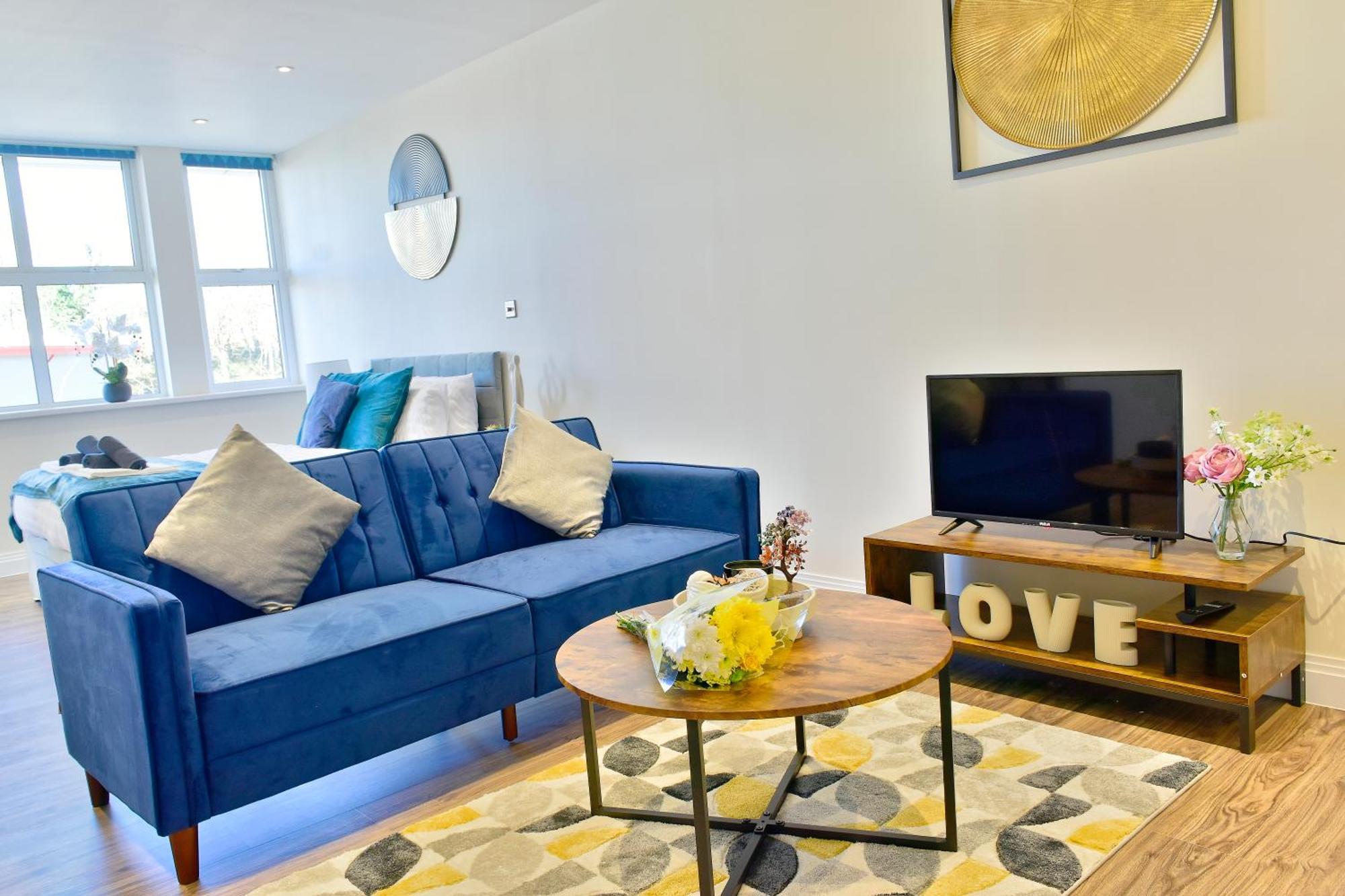 Stunning Apartment Near Citycentre & Oracle レディング エクステリア 写真